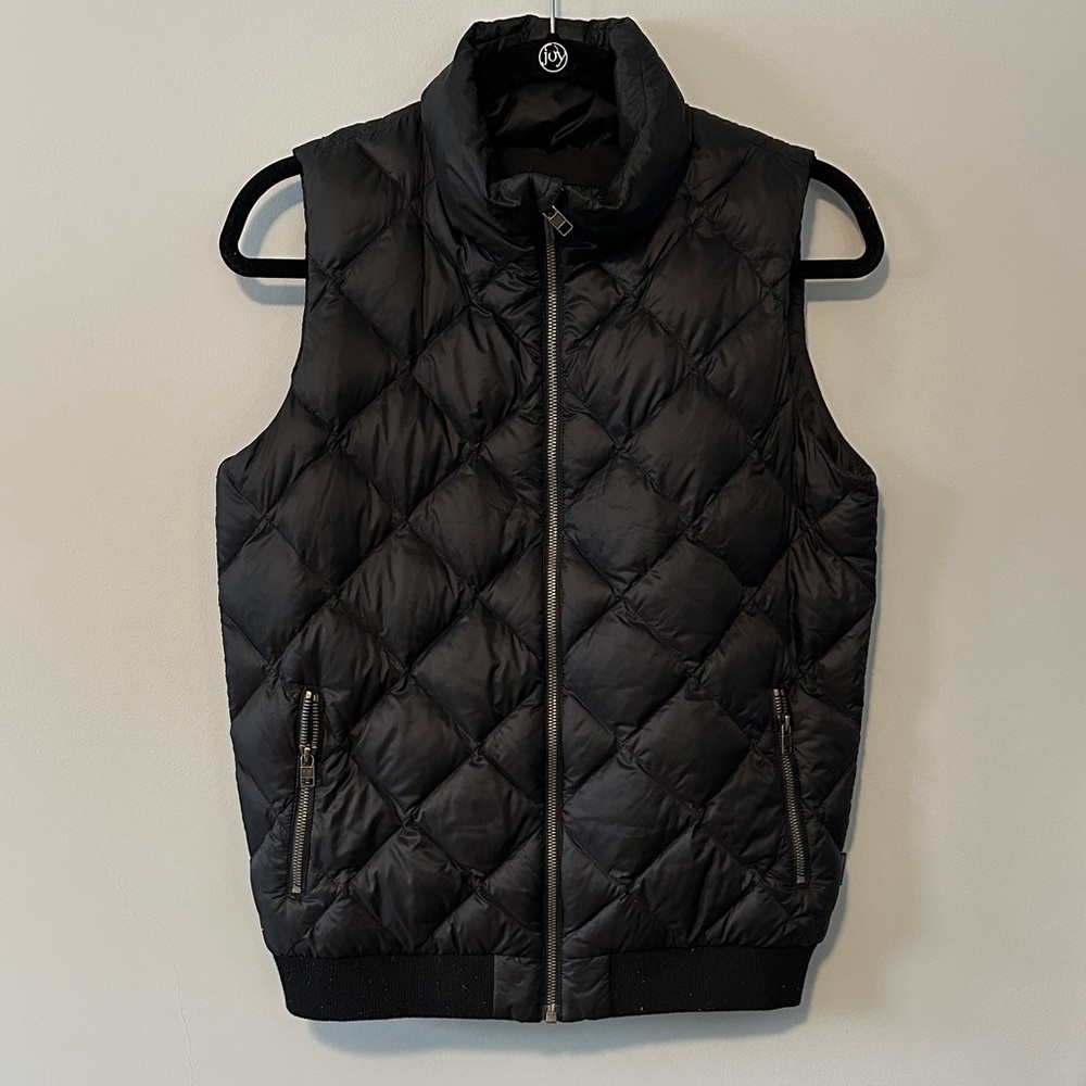 Patagonia Med Black Quilted Vest